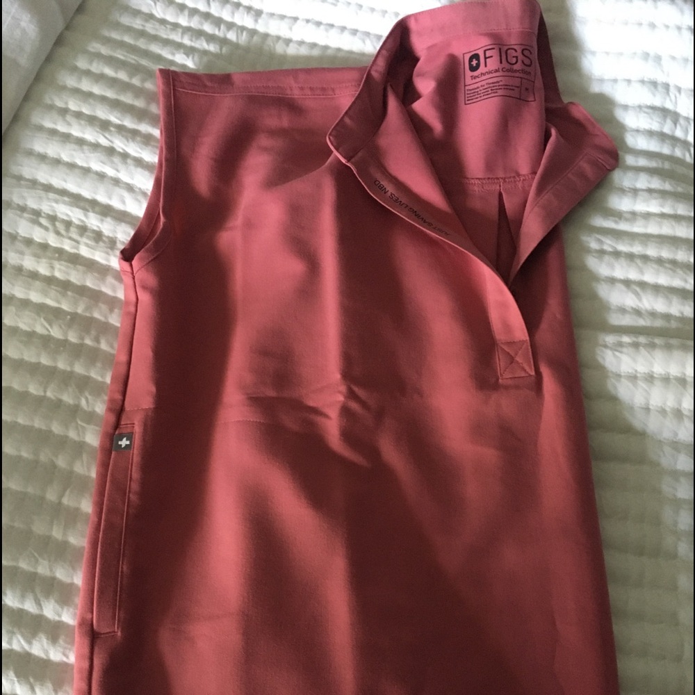 Figs rafela pink top